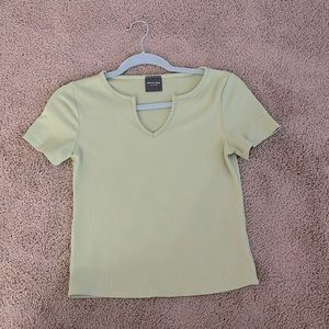 Olivia Rae New York - green tee - size S